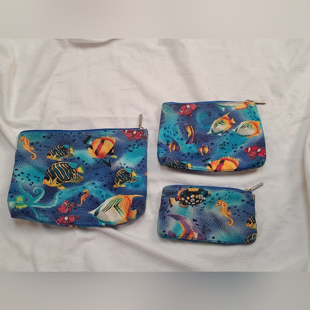 Tropical Fish Ocean-Themed Celebrity Accessory Cosmetic 3 Piece Set - Picture 10 of 10